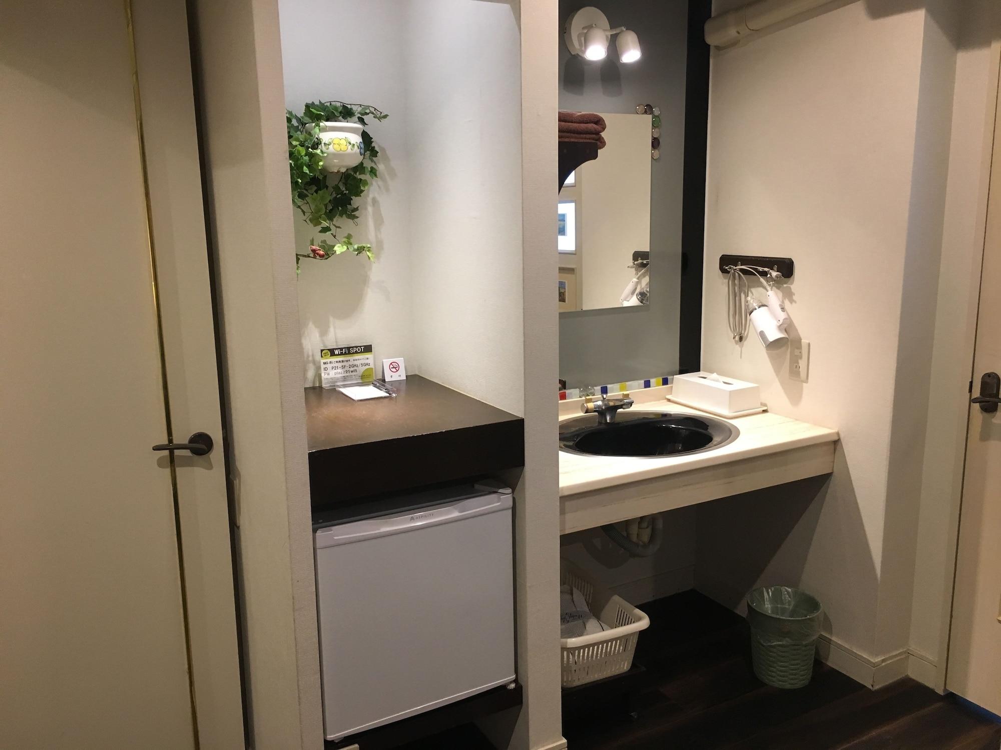 Hotel ビジネスインホテルプラザ21大阪京橋 3*